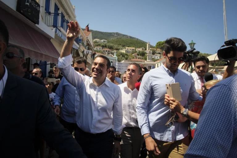 Ο διάλογος του Τσίπρα με ΑΕΚτζήδες για γήπεδο και «γαύρο» δήμαρχο! (βίντεο)